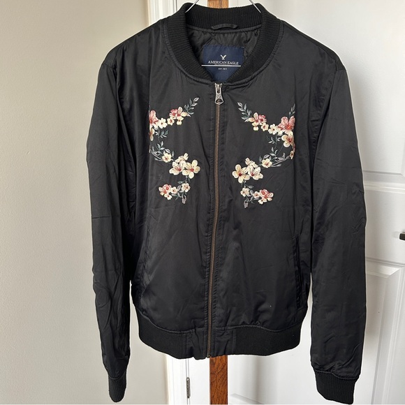 American Eagle Satin Floral Embroidered Black Bomber Jacket Women's Large - Picture 3 of 9